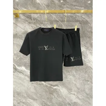 Louis Vuitton tracksuits for Louis Vuitton short tracksuits for men #A64376