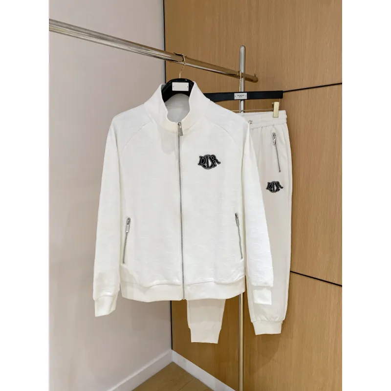 Dior tracksuits for Dior Short Tracksuits for men #A60155
