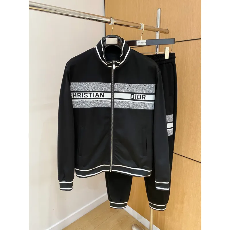 Dior tracksuits for Dior Short Tracksuits for men #A60168