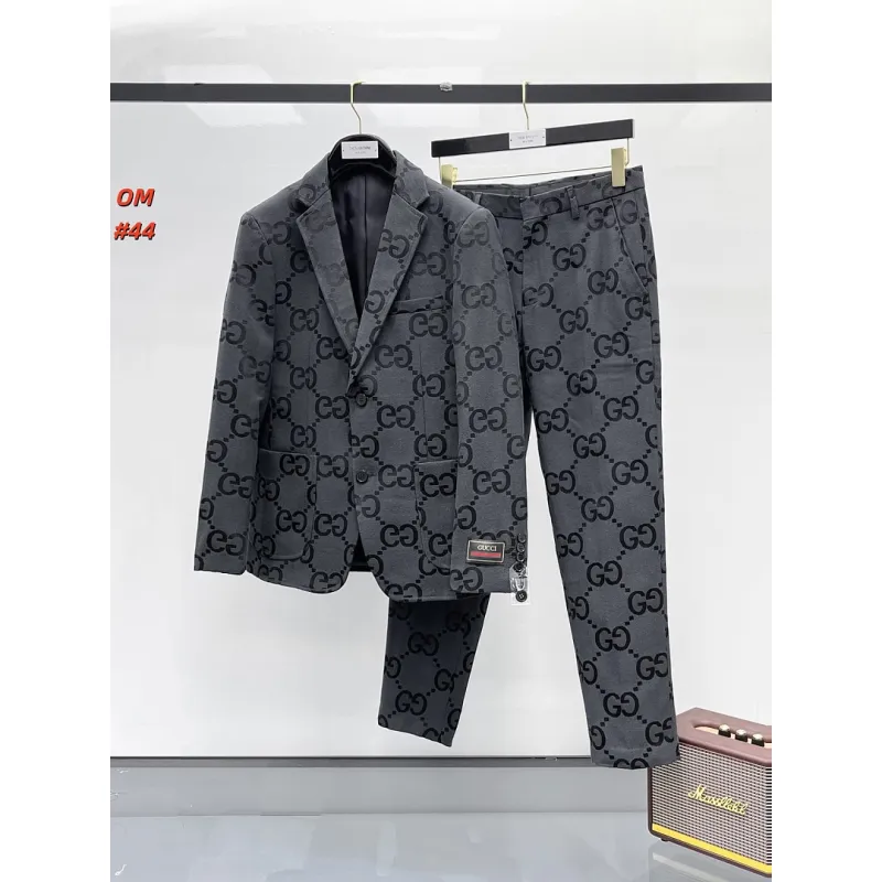 Gucci Suits #A65657