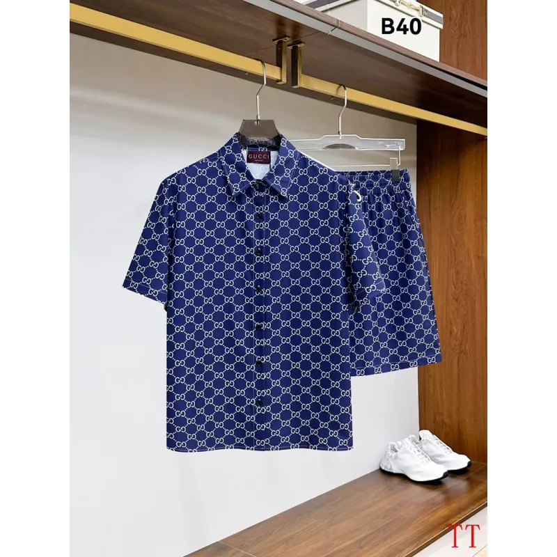 Gucci Tracksuits for Gucci short tracksuits for men #A62252