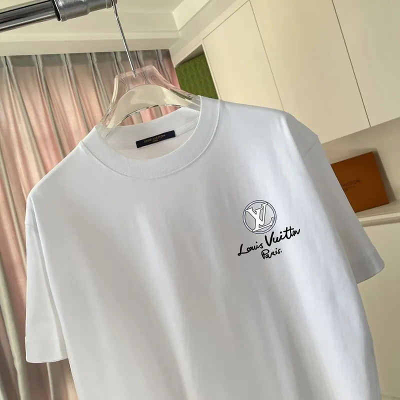Chic Louis Vuitton T Shirt With Gold Logo And Paris Lettering For Fashionistas Black/White/Purple/Light Blue #A54352