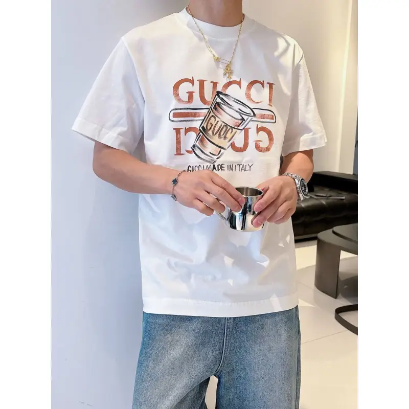 Gucci T-shirts for Gucci Mens AAA T-shirts #A61817