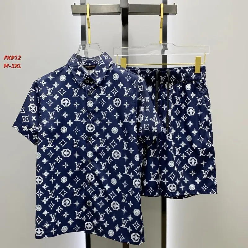 Louis Vuitton tracksuits for Louis Vuitton short tracksuits for men #A65685