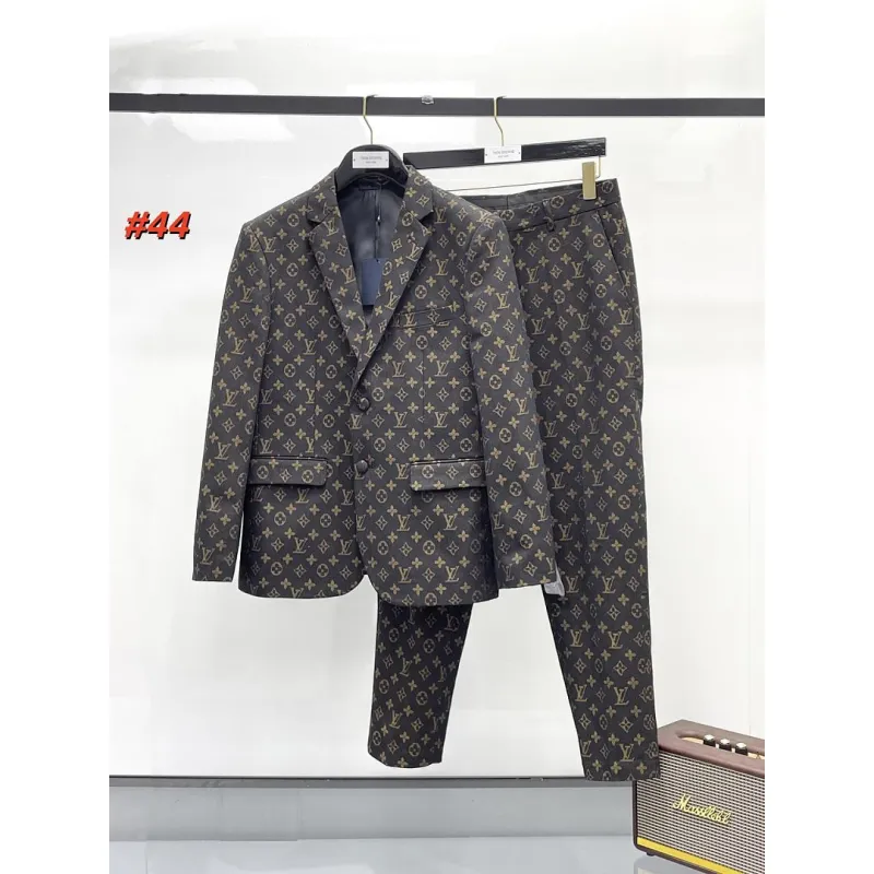 Louis Vuitton Suit #A65661
