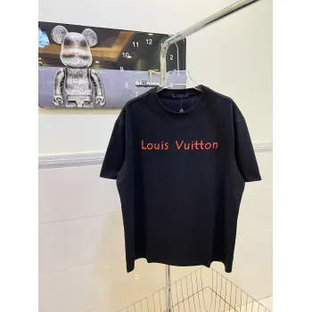 Louis Vuitton T-Shirts for AAAA Louis Vuitton T-Shirts #A33558