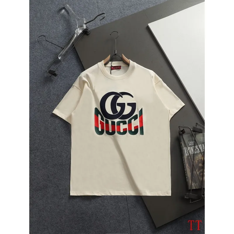 Gucci T-shirts for Gucci Mens AAA T-shirts #A62214