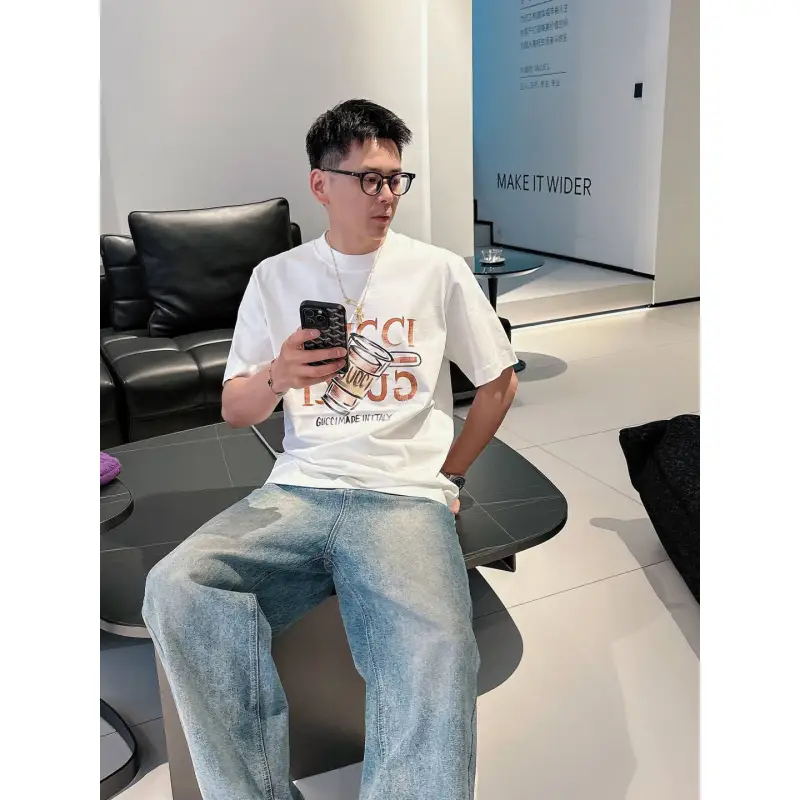 Gucci T-shirts for Gucci Mens AAA T-shirts #A61817