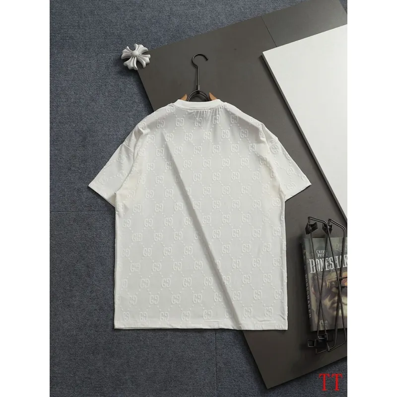 Gucci T-shirts for Gucci Mens AAA T-shirts #A62212