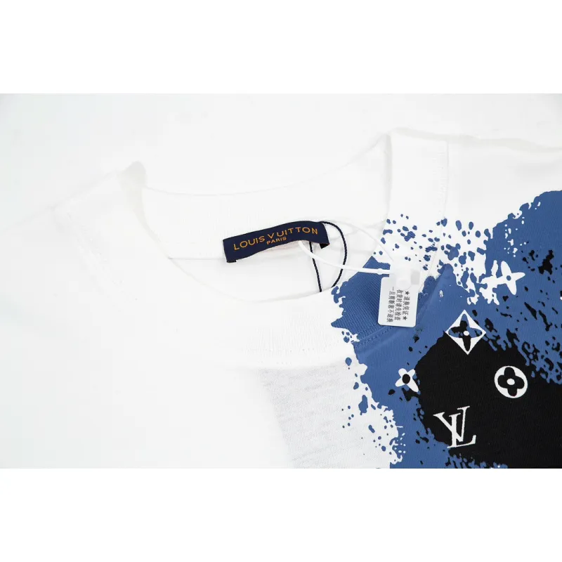 Louis Vuitton T-Shirts for AAAA Louis Vuitton T-Shirts #999931896