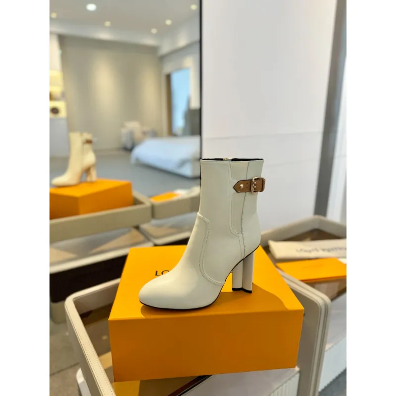 Louis Vuitton Shoes for Womens Louis Vuitton boots heel height:9.5cm #A58320