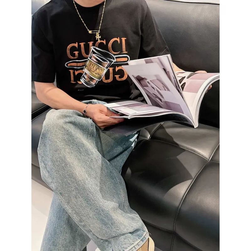 Gucci T-shirts for Gucci Mens AAA T-shirts #A61818