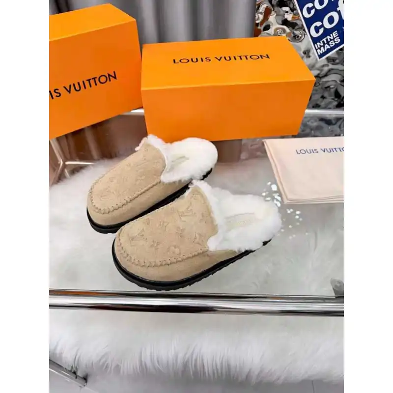 Louis Vuitton Shoes for Womens Louis Vuitton Slippers #A58618 Louis Vuitton Shoes for Womens Louis Vuitton Slippers #A58618