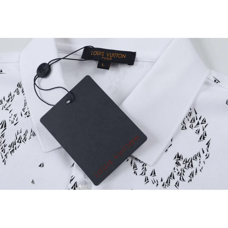 Louis Vuitton T-Shirts for Men Polo Shirts #A62667