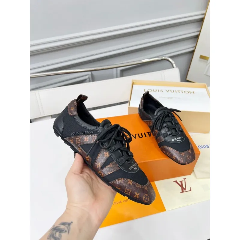 Gucci Shoes for Women Gucci Sneakers #A51354