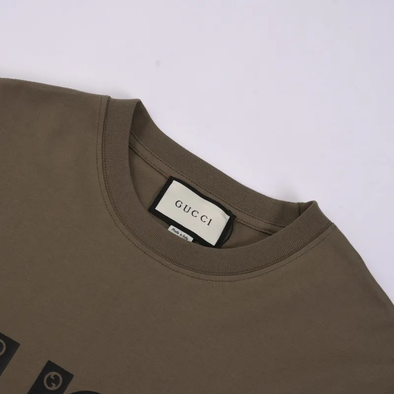 Gucci T-shirts for Gucci Mens AAA T-shirts #A61261