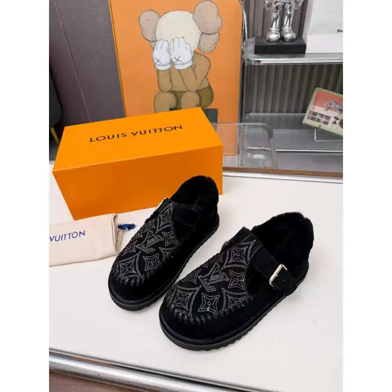 Louis Vuitton Shoes for Womens Louis Vuitton Slippers #A58621