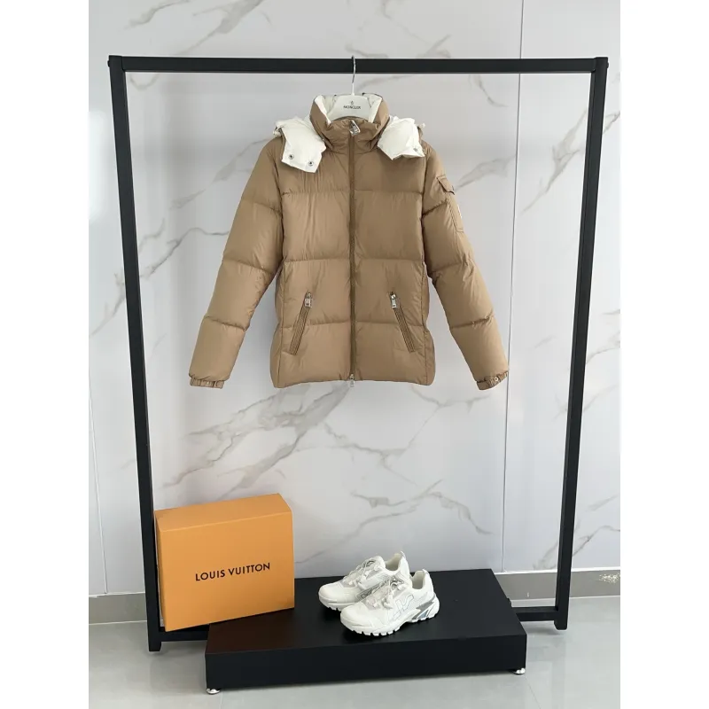 Moncler Coats/Down Fourmines Jackets for WOMEN #A59064 Moncler Coats/Down Fourmines Jackets for WOMEN #A59064