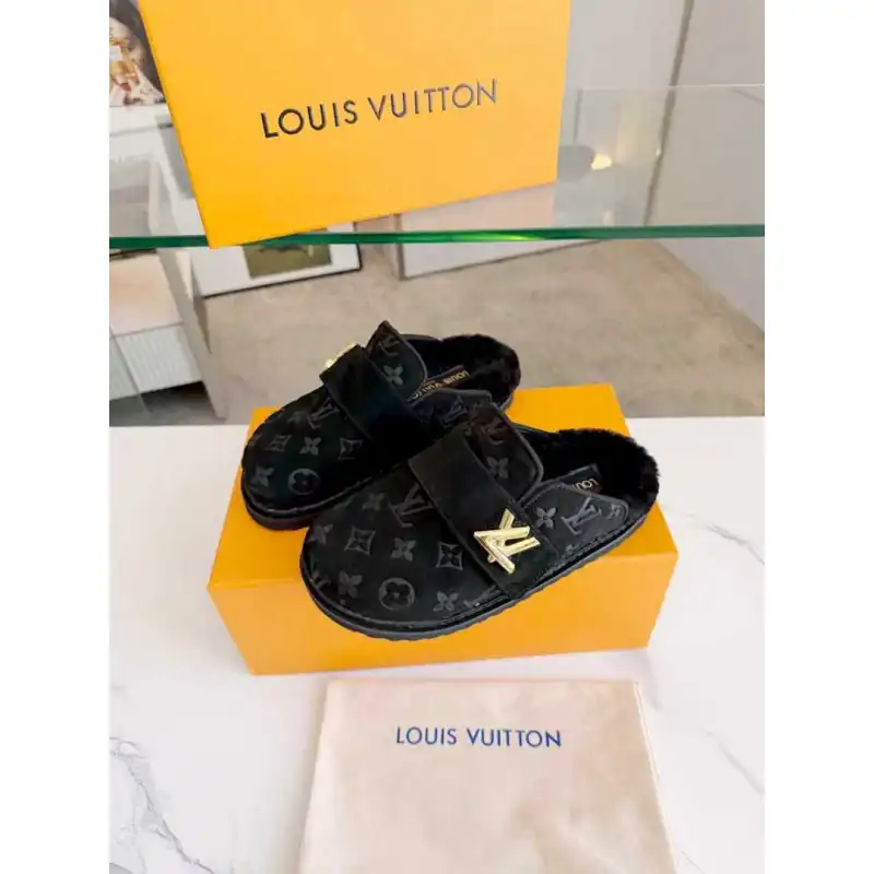 Louis Vuitton Shoes for Womens Louis Vuitton Slippers #A58625