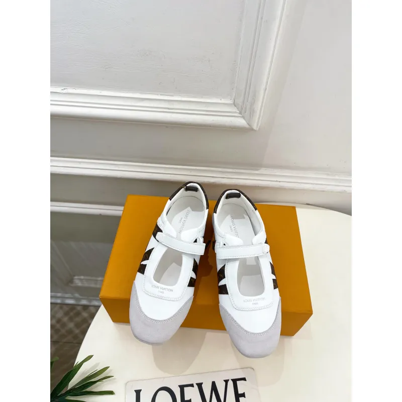 Louis Vuitton Shoes for Womens Louis Vuitton Sandals #A64324