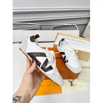 Gucci Shoes for Women Gucci Sneakers #A51355