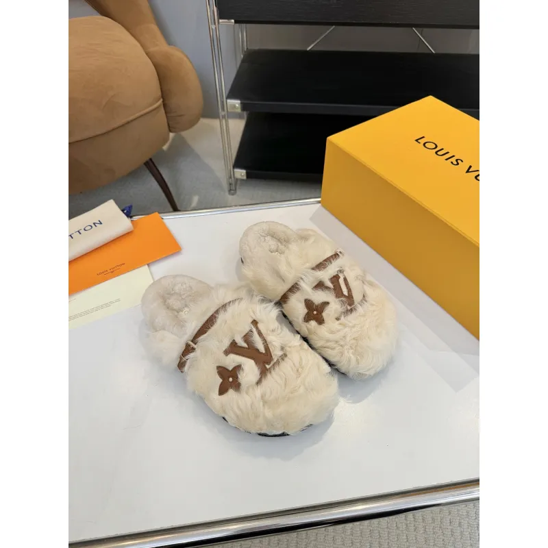 Louis Vuitton Cozy Fluffy Slippers with Leather Straps and Brand Embellishments #A54596