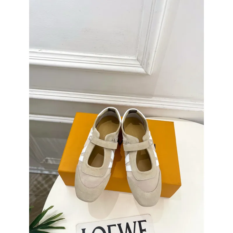 Louis Vuitton Shoes for Womens Louis Vuitton Sandals #A64327