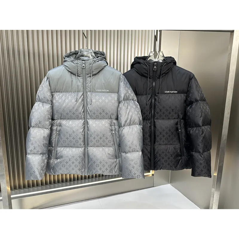 Louis Vuitton Coats/Down Jackets #A42388