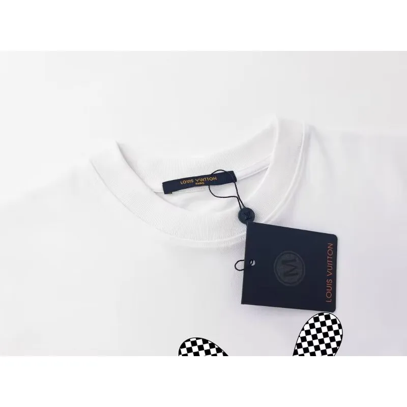 Louis Vuitton T-Shirts AAA Quality White/Black #A26309