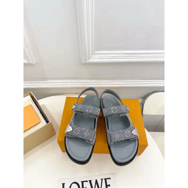 Louis Vuitton Shoes for Womens Louis Vuitton Sandals #A64312