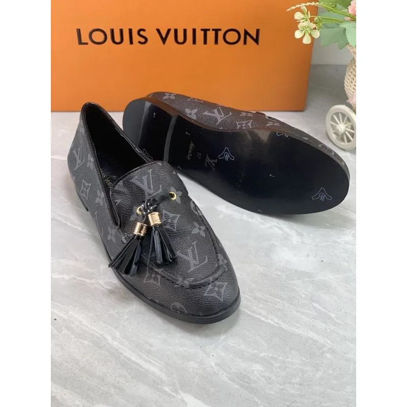 Louis Vuitton Shoes for Womens Louis Vuitton Flats #A58665
