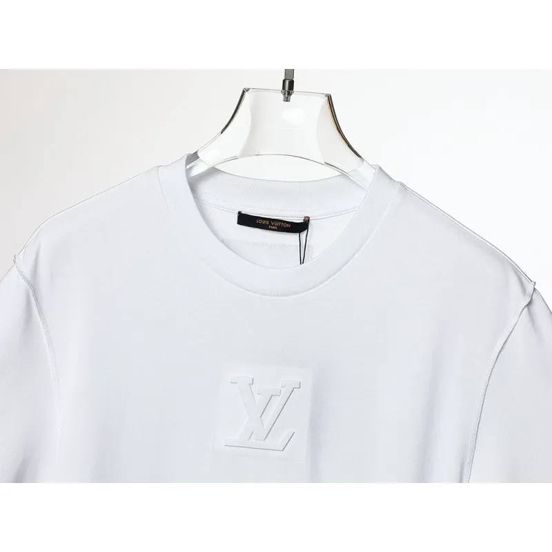 Louis Vuitton T-Shirts for AAAA Louis Vuitton T-Shirts EUR size #999920524