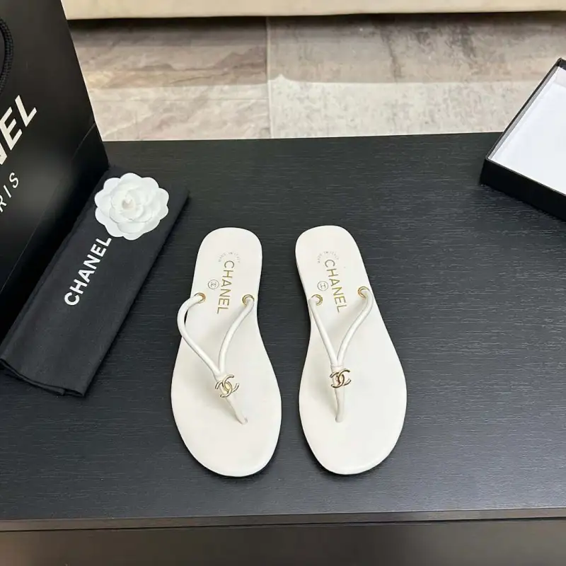 Chanel shoes for Womens Chanel slippers #A63914