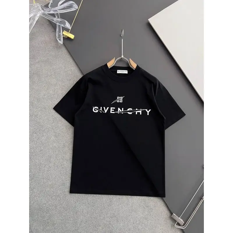 Givenchy T-shirts for MEN Black/White #A47168