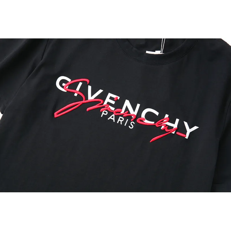 2020 Givenchy T-shirts for MEN #9130256