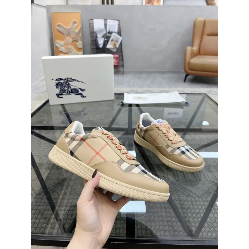 Burberry Shoes for Mens Sneakers #A52126