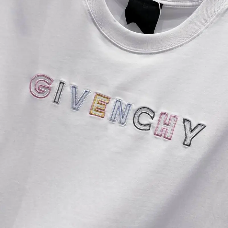 Givenchy T-shirts for MEN Black/White #A47171