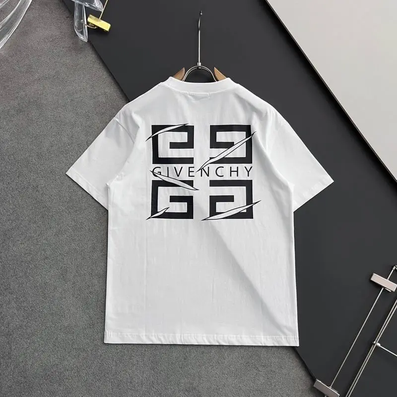Givenchy T-shirts for MEN Black/White #A47168