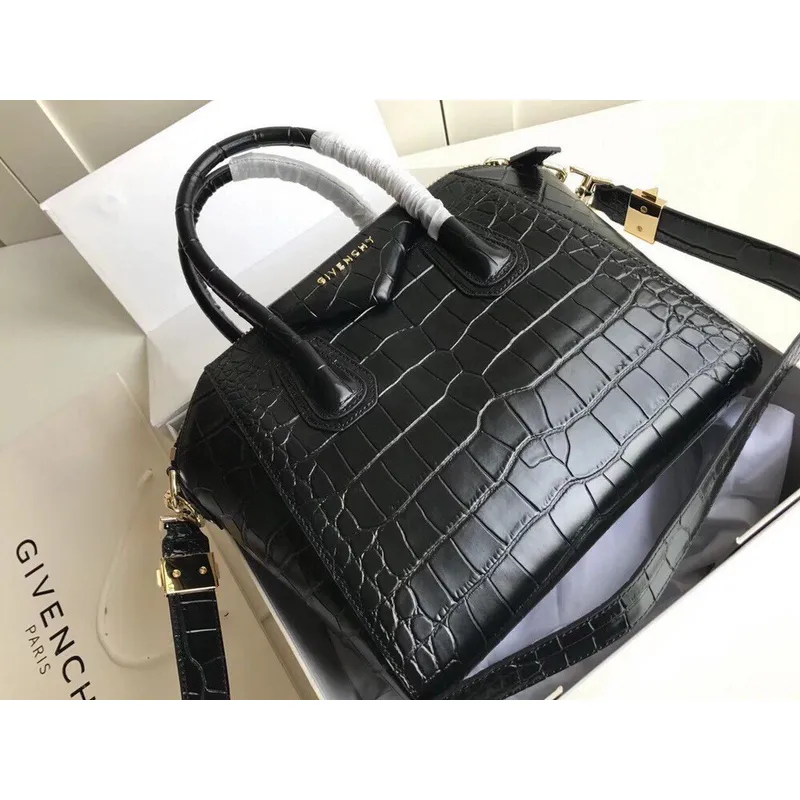 Givenchy Handbags Antigona tote #A49609