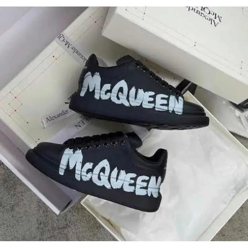 Alexander McQueen Shoes for Mens McQueen  men and women Sneakers #999927394