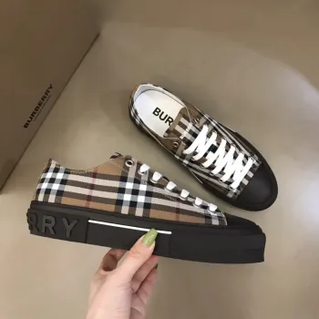 Burberry Shoes for Mens and women Sneakers #A40243
