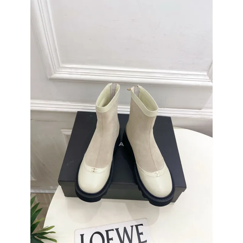 Chanel shoes for Women Chanel Boots #A56641