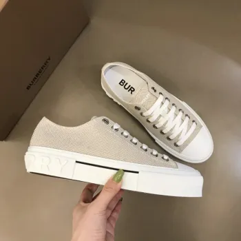 Burberry Shoes for Mens and women Sneakers #A40237