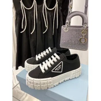 Prada Shoes for Womens Prada Sneakers #99904620