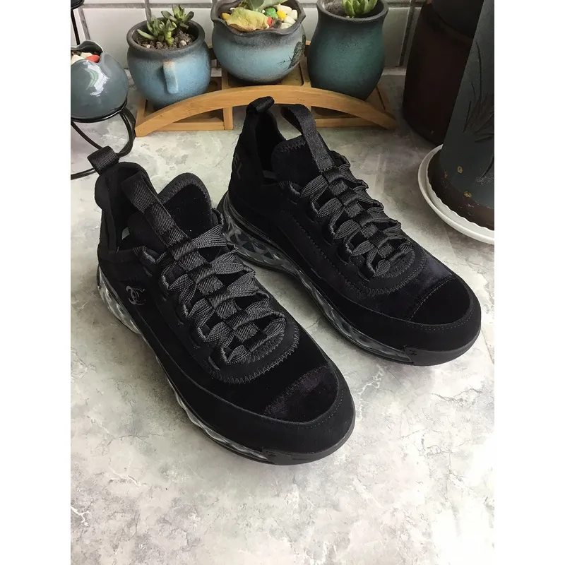 Chanel shoes for men and women Chanel Sneakers #99903682