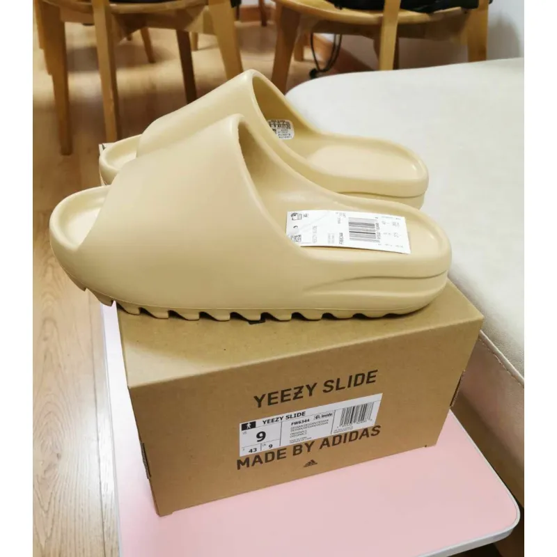 Adidas shoes slipper #999918885