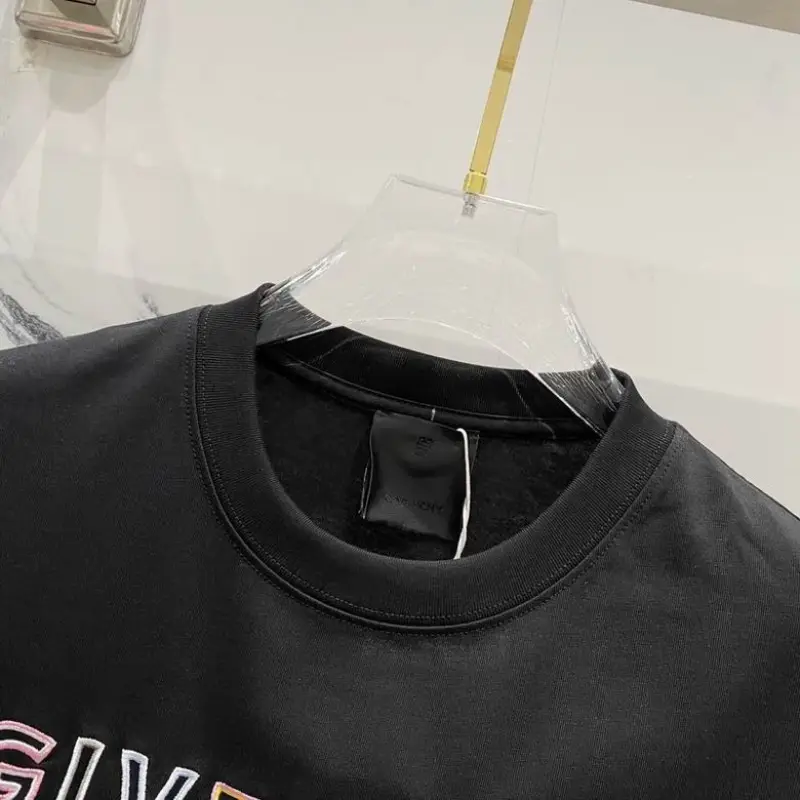 Givenchy T-shirts for MEN Black/White #A47171