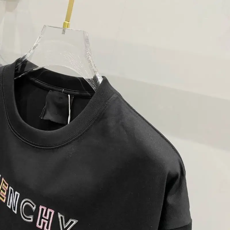 Givenchy T-shirts for MEN Black/White #A47171