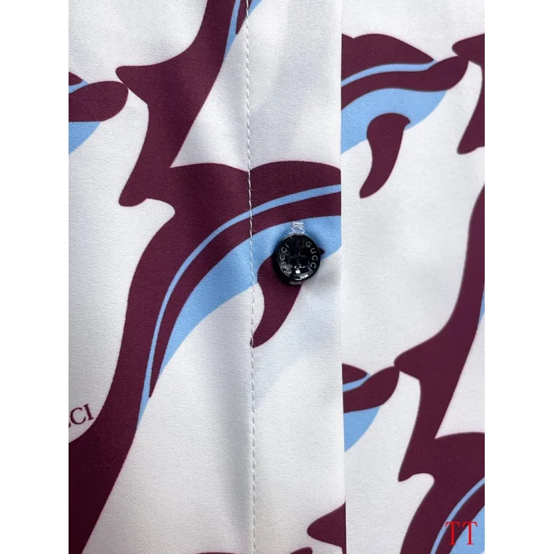 Gucci Tracksuits for Gucci short tracksuits for men #A62254