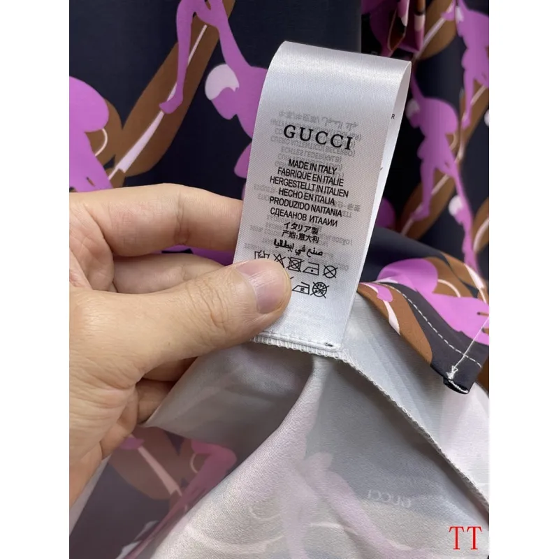 Gucci Tracksuits for Gucci short tracksuits for men #A62255